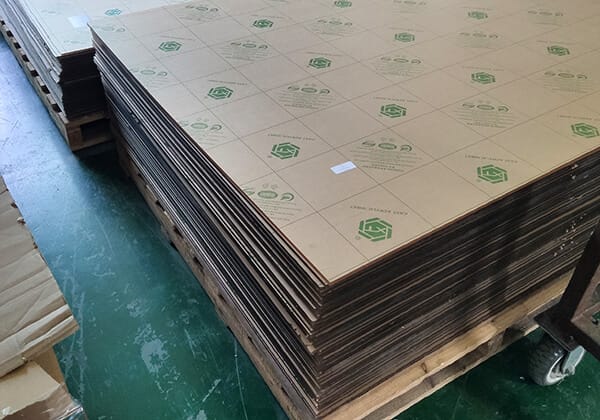 Incoming acrylic material inspection for OEM manufacturing quality control at ACRYLIC2GO