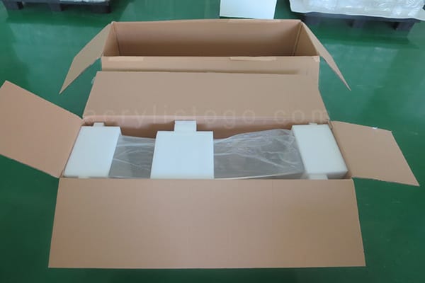 Acrylic podium lectern carton packaging with foam protection - ACRYLIC2GO